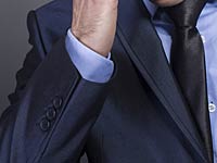 Высокопоставленный сотрудник Управления по делам населения и миграции подозревается во взяточничестве 