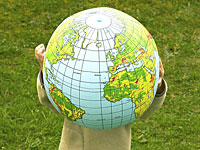 Чудо-ребенок из Брисбена: двухлетний Картик   может назвать все мировые столицы 
