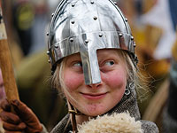 Женщины в доспехах: битва викингов в Йорке. Фоторепортаж
